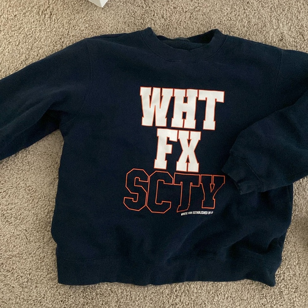 White fox sweatshirt